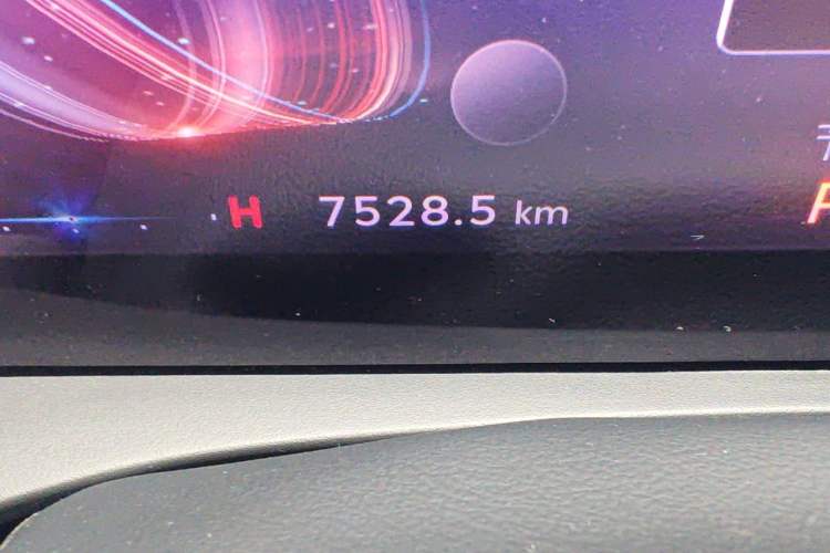 Used Lincoln Z 2022 iXiang Luxury Edition Odometer Close Up
