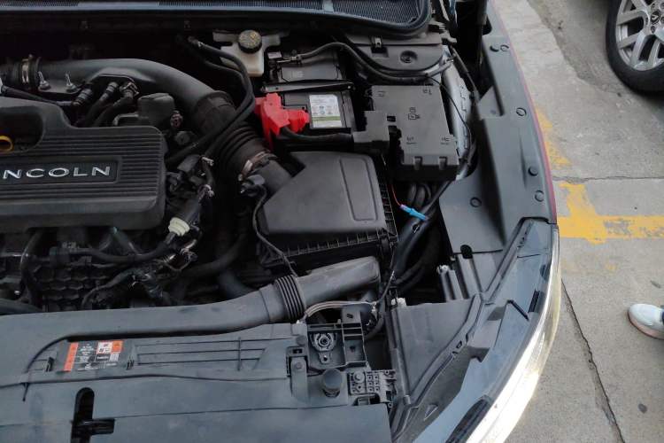 Used Lincoln Z 2022 iXiang Zunyi Edition Engine Bay Left