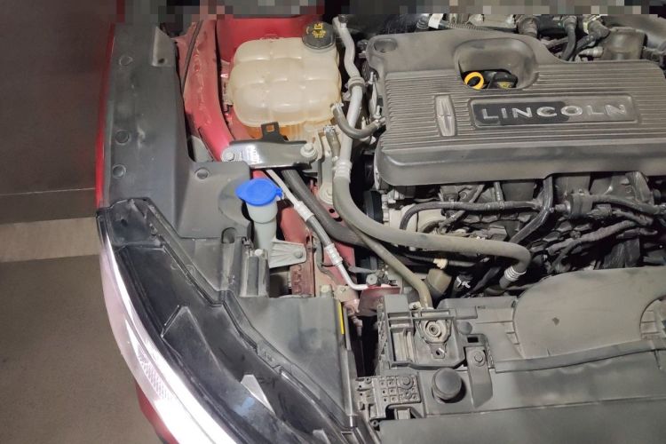Used Lincoln Z 2022 iCool Luxury Edition Engine Bay Right