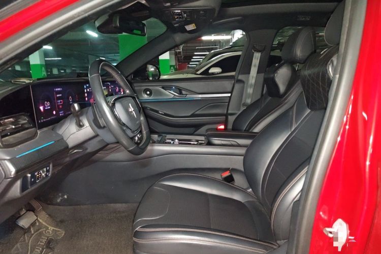 Used Lincoln Z 2022 iCool Luxury Edition Left Front Seat