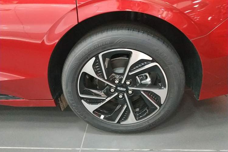 Used Lincoln Z 2022 iKoo Deluxe Edition Left Rear Wheel Hub