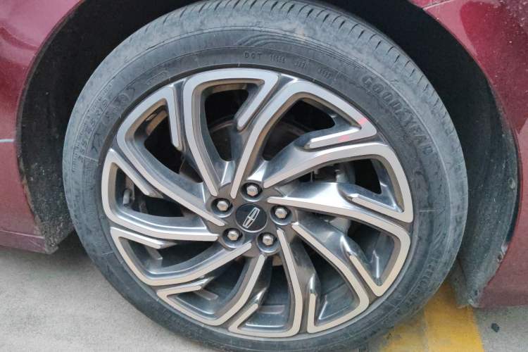 Used Lincoln Z 2022 iXiang Zunyi Edition Right Front Wheel Hub