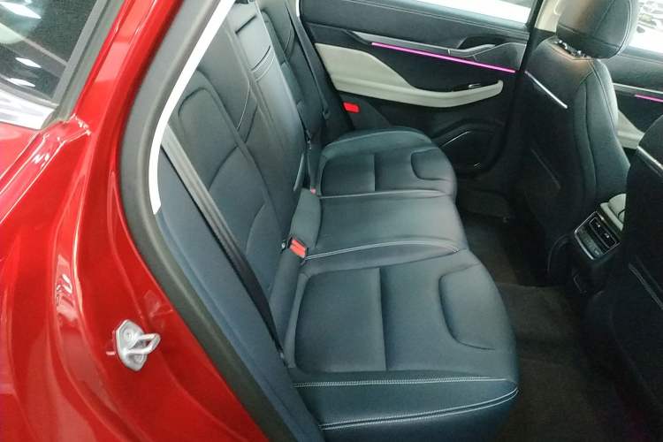 Used Lincoln Z 2022 iKoo Deluxe Edition Right Rear Seat