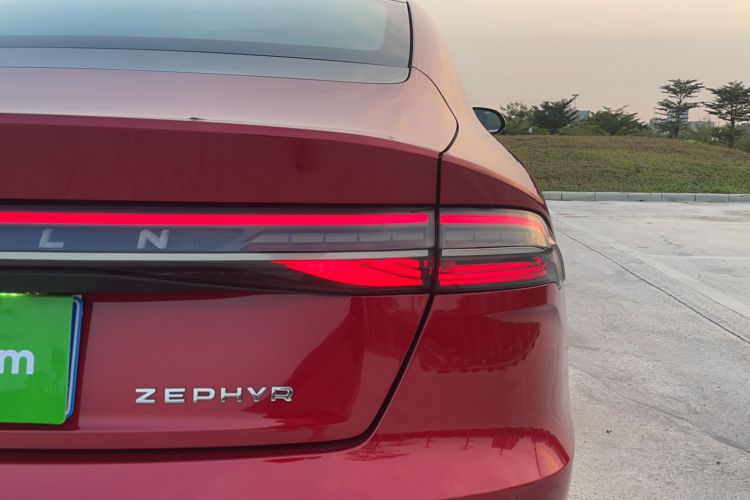 Used Lincoln Z 2022 iKoo Deluxe Edition Right Rear Taillight