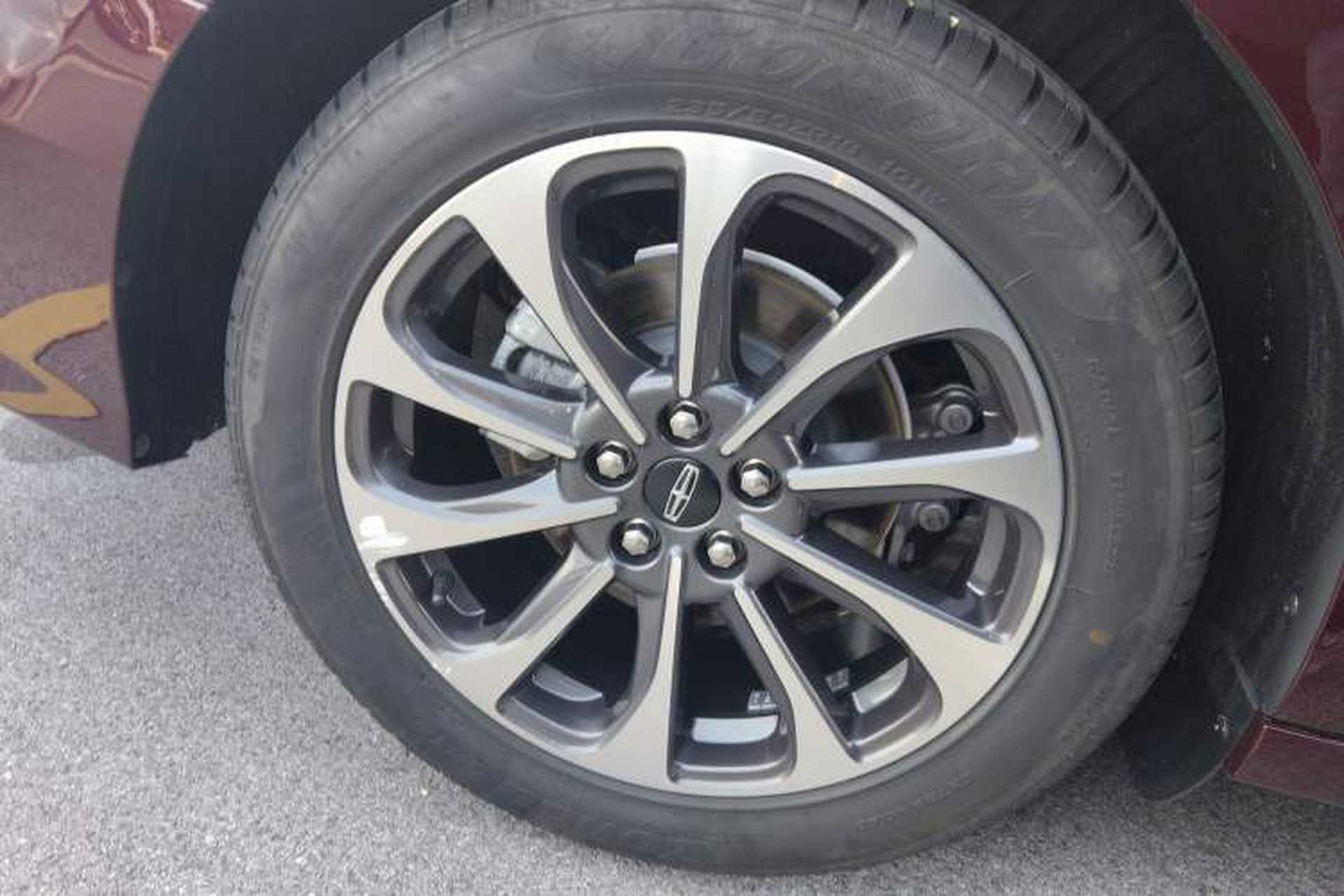 Used Lincoln Z 2022 iXiang Deluxe Edition Right Rear Wheel Hub