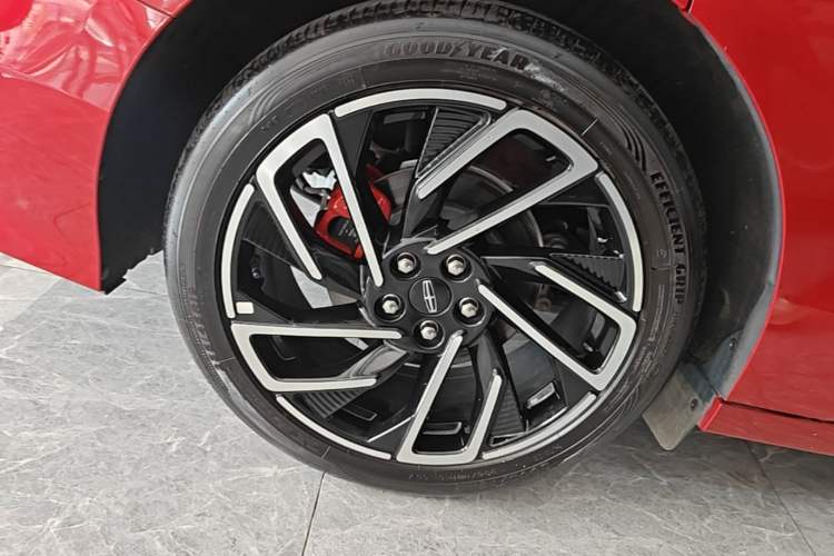 Used Lincoln Z 2022 iKoo Luxury Edition Right Rear Wheel Hub