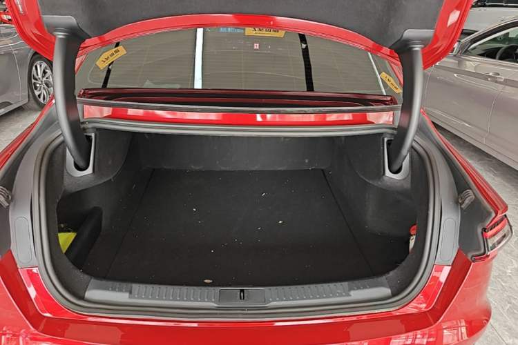 Used Lincoln Z 2022 iKoo Luxury Edition Trunk