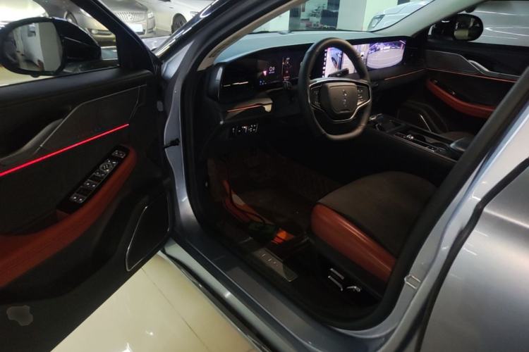 Used Lincoln Z 2022 iXiang Deluxe Edition Driver Seat