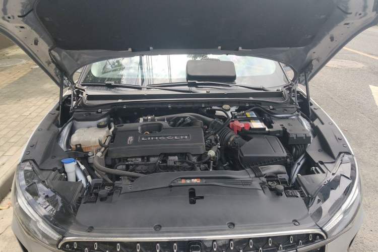 Used Lincoln Z 2022 iXiang Luxury Edition Engine Bay