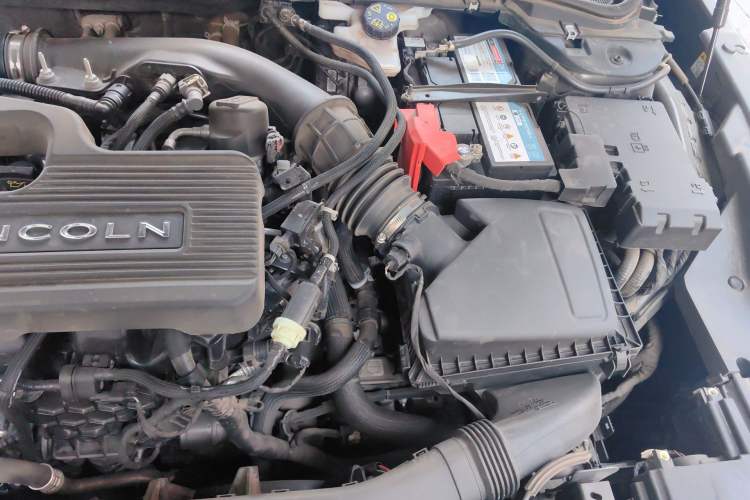 Used Lincoln Z 2022 iKoo Luxury Edition Engine Bay Left