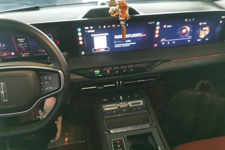 Used Lincoln Z 2022 Facelift iEnjoy Luxury Edition Interior 2