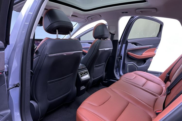 Used Lincoln Z 2022 Facelift iEnjoy Deluxe Edition Interior 2