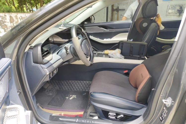 Used Lincoln Z 2022 iKoo Luxury Edition Left Front Seat