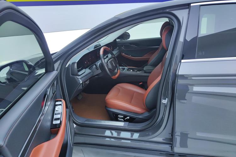 Used Lincoln Z 2022 Facelift iEnjoy Luxury Edition Left Front Seat