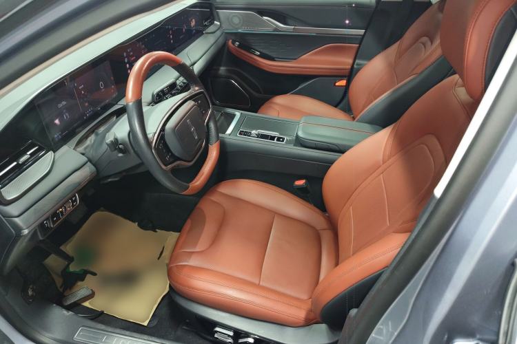 Used Lincoln Z 2022 iXiang Deluxe Edition Left Front Seat