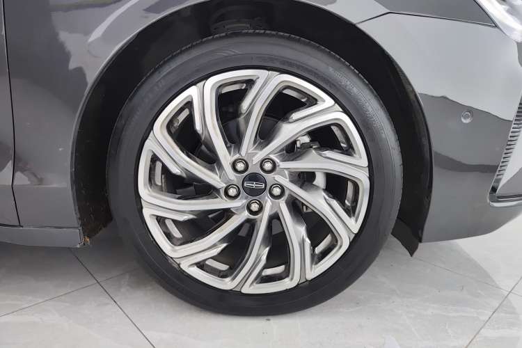 Used Lincoln Z 2022 Facelift iEnjoy Luxury Edition Left Front Wheel Hub
