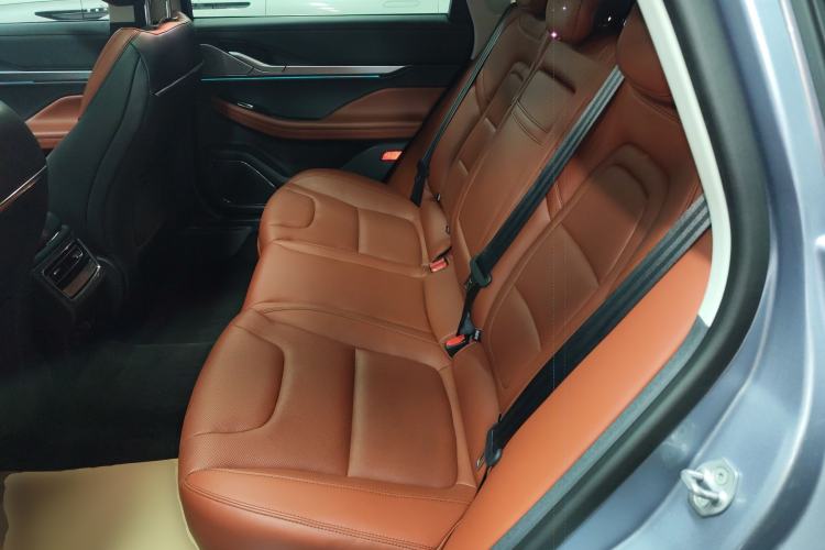 Used Lincoln Z 2022 iXiang Deluxe Edition Left Rear Seat