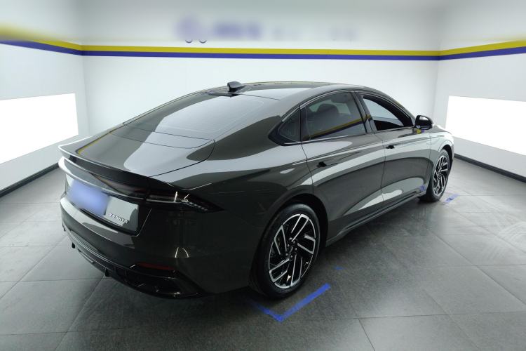 Used Lincoln Z 2022 iKoo Luxury Edition Rear Right 45 Deg