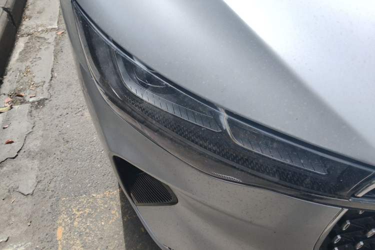 Used Lincoln Z 2022 iXiang Luxury Edition Right Front Headlight