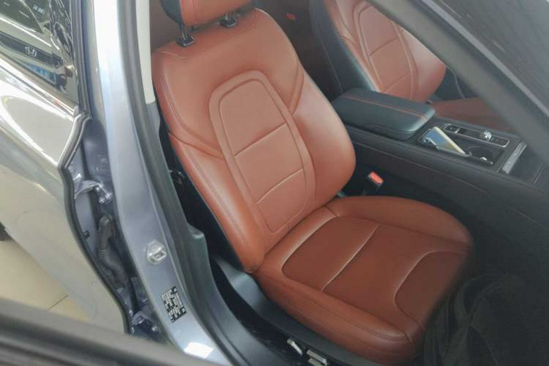 Used Lincoln Z 2022 Facelift iEnjoy Deluxe Edition Right Front Seat