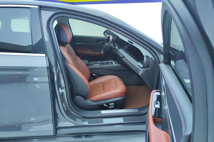 Used Lincoln Z 2022 Facelift iEnjoy Luxury Edition Right Front Seat