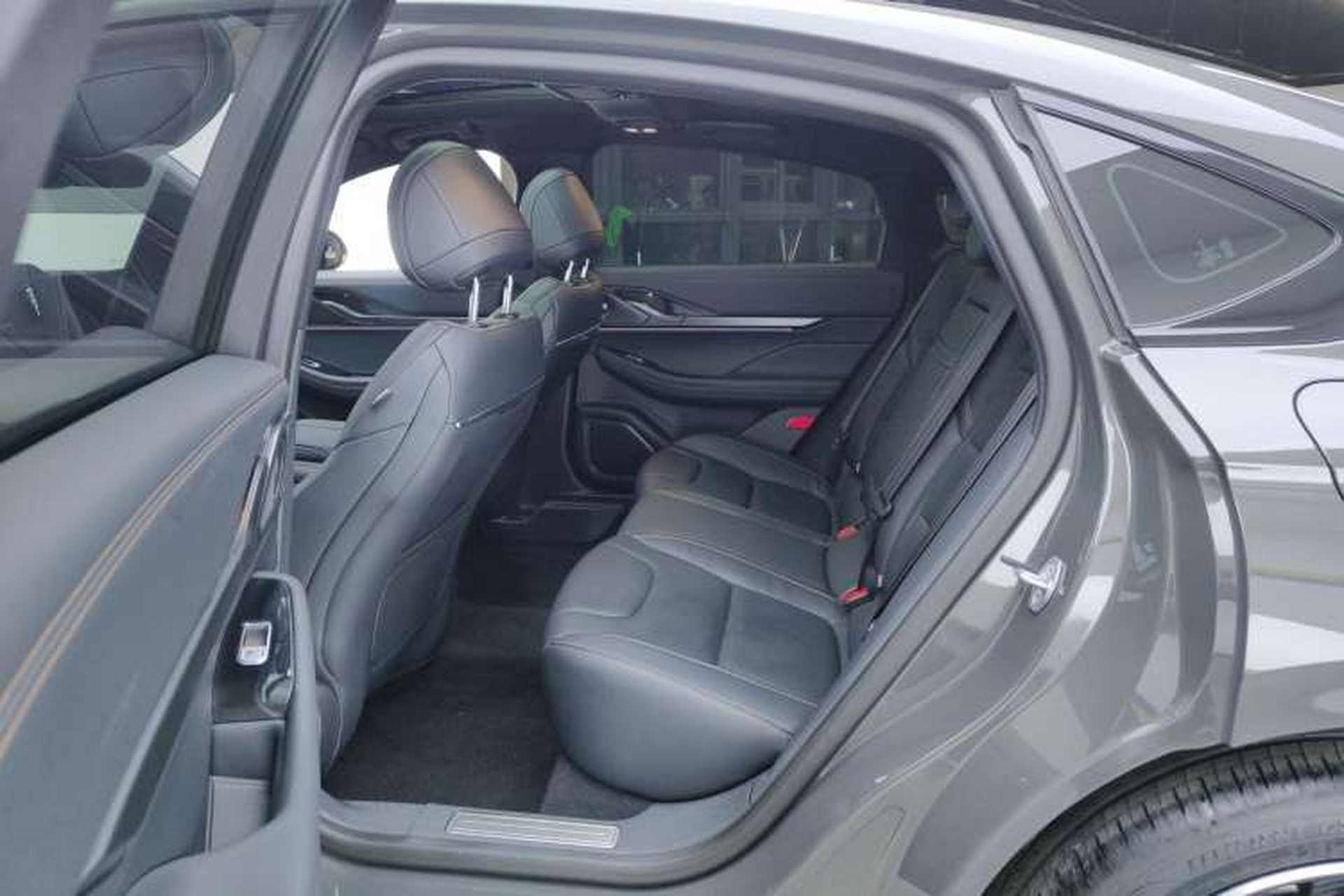 Used Lincoln Z 2022 iKoo Luxury Edition Right Rear Seat