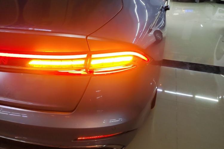 Used Lincoln Z 2022 iXiang Deluxe Edition Right Rear Taillight