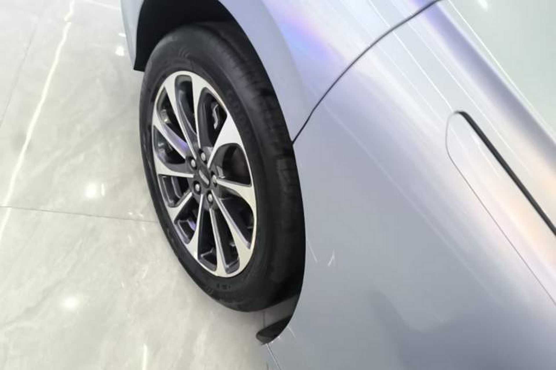 Used Lincoln Z 2022 Facelift iEnjoy Deluxe Edition Right Rear Wheel Hub
