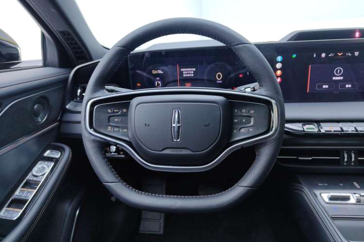 Used Lincoln Z 2022 iKoo Luxury Edition Steering Wheel
