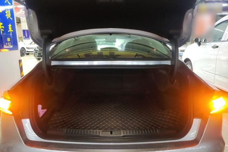 Used Lincoln Z 2022 iXiang Deluxe Edition Trunk