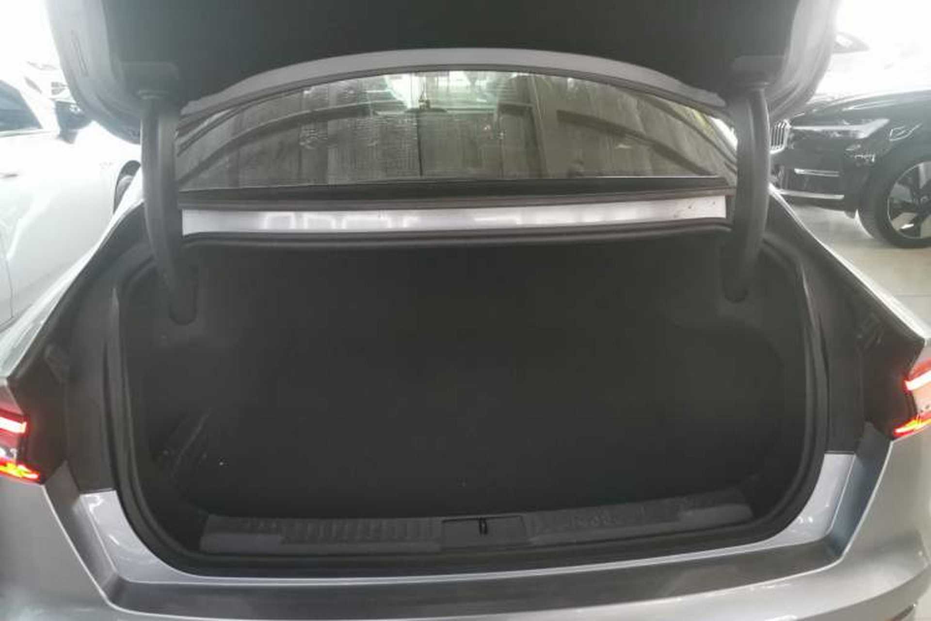 Used Lincoln Z 2022 Facelift iEnjoy Luxury Edition Trunk