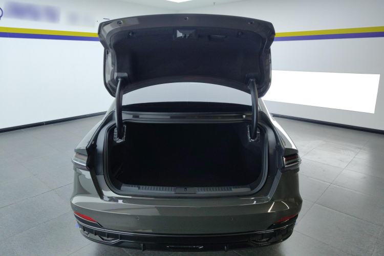 Used Lincoln Z 2022 iKoo Luxury Edition Trunk