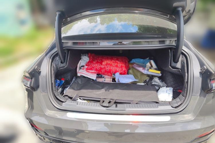 Used Lincoln Z 2022 iKoo Luxury Edition Trunk