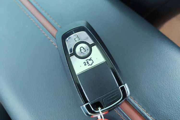 Used Lincoln Z 2022 Facelift iEnjoy Luxury Edition Vehicle Key