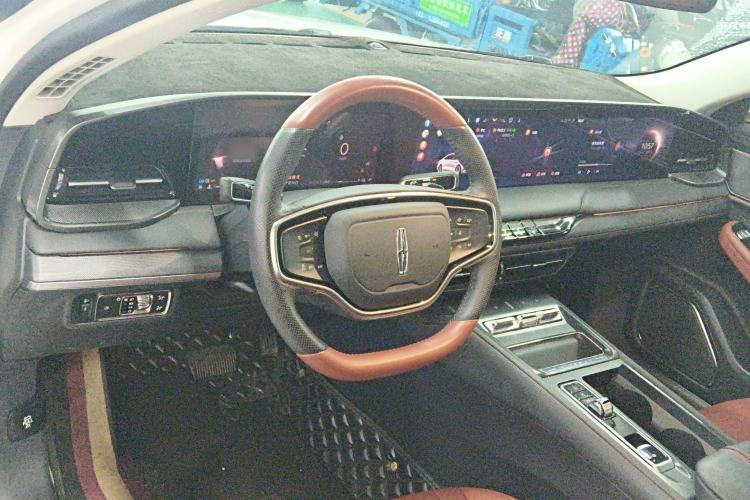 Used Lincoln Z 2022 iXiang Luxury Edition Center Console