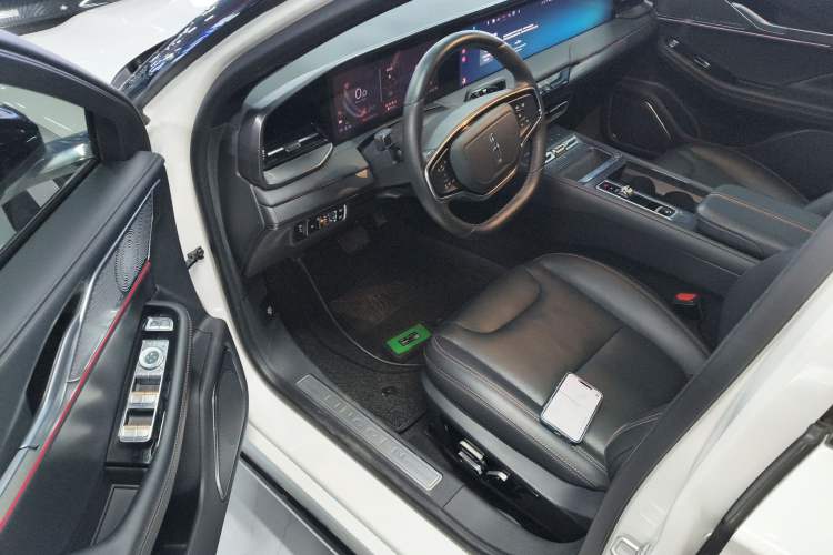 Used Lincoln Z 2022 Facelift iCool Deluxe Edition Driver Seat