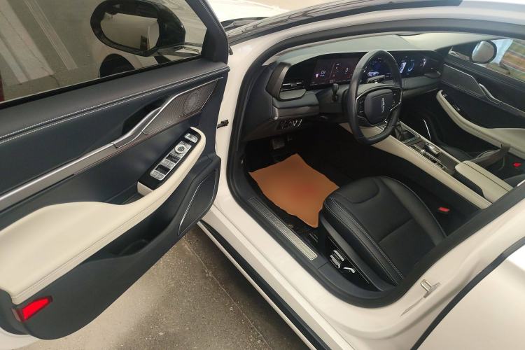 Used Lincoln Z 2022 iKoo Deluxe Edition Driver Seat