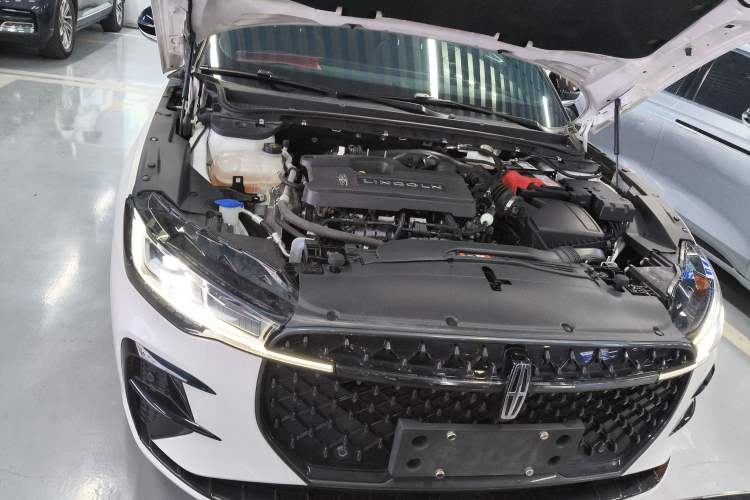 Used Lincoln Z 2022 Facelift iCool Deluxe Edition Engine Bay
