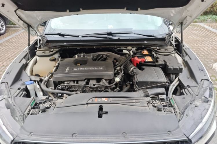 Used Lincoln Z 2022 iCool Luxury Edition Engine Bay