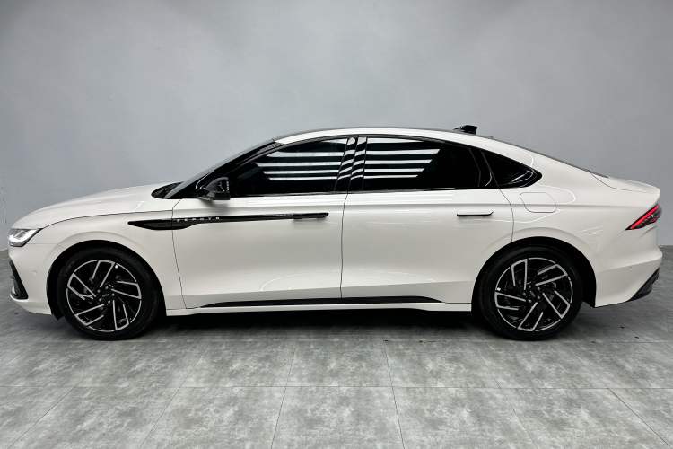 Used Lincoln Z 2022 iCool Luxury Edition Exterior 5
