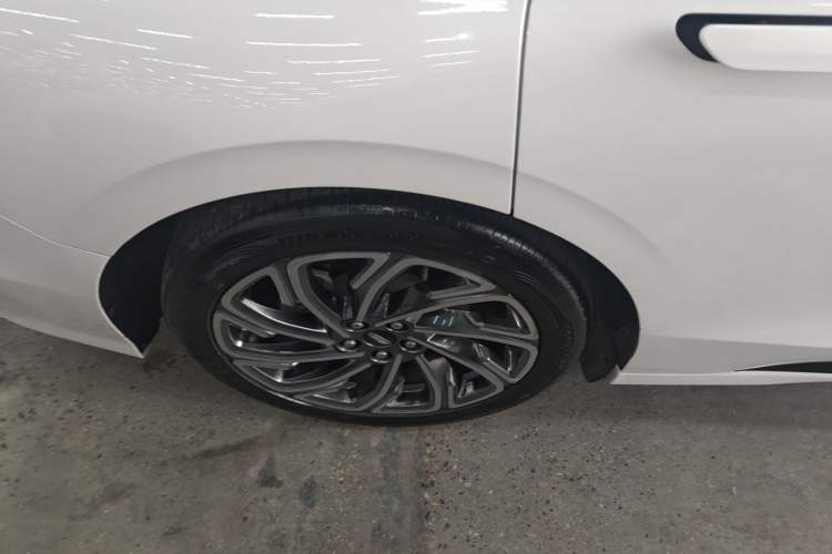 Used Lincoln Z 2022 iEnjoy Prestige Edition Exterior 8