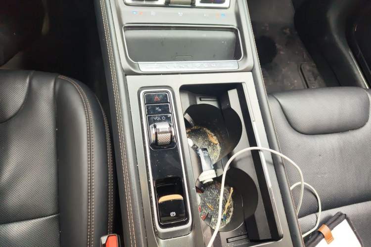 Used Lincoln Z 2022 iEnjoy Luxury Edition Gear Lever
