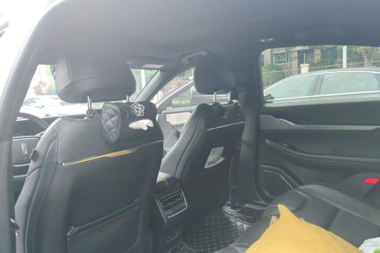Used Lincoln Z 2022 Facelift iCool Deluxe Edition Headliner