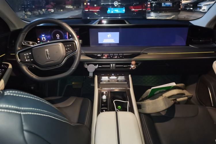 Used Lincoln Z 2022 iKoo Luxury Edition Interior 2