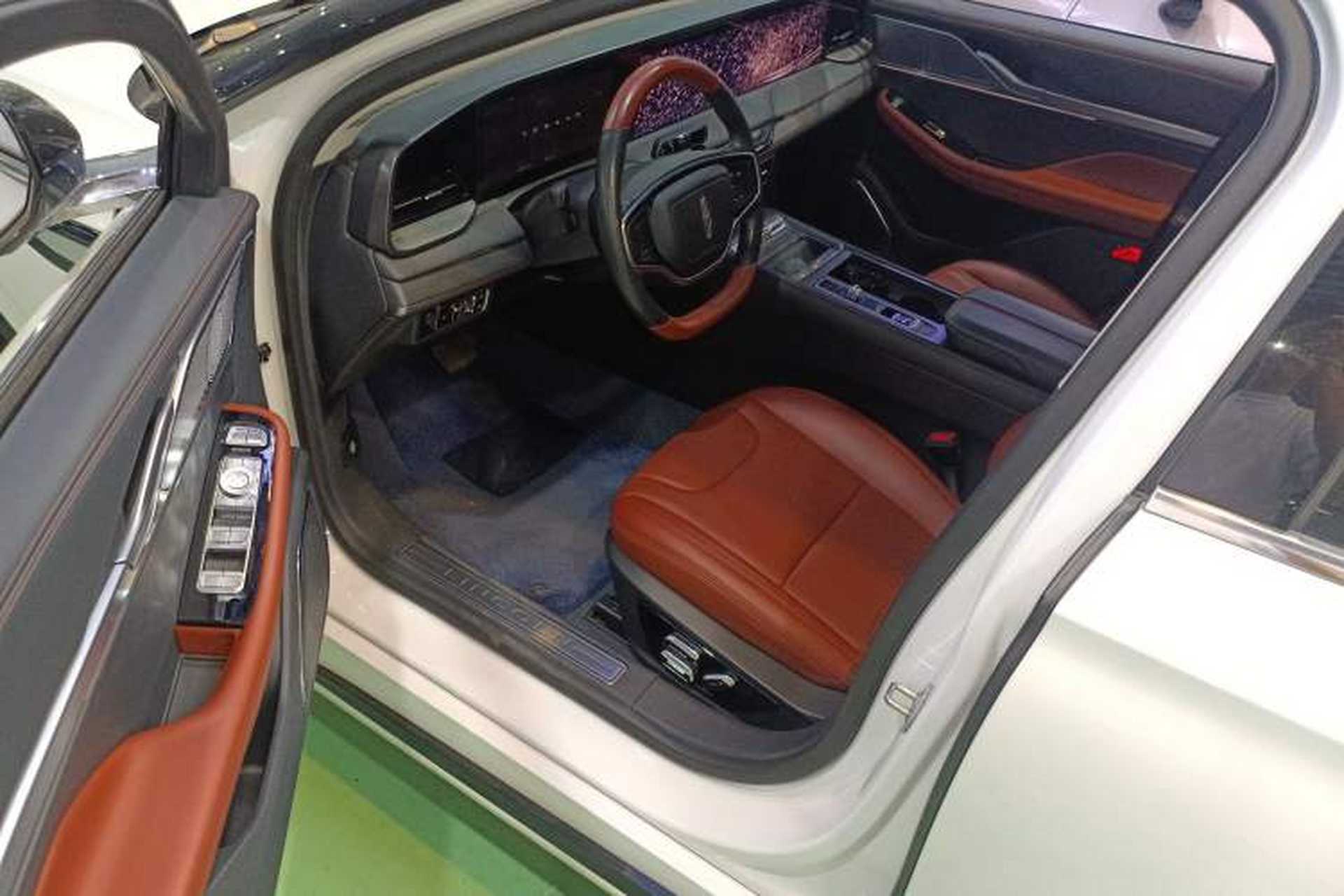 Used Lincoln Z 2022 iXiang Deluxe Edition Interior 3