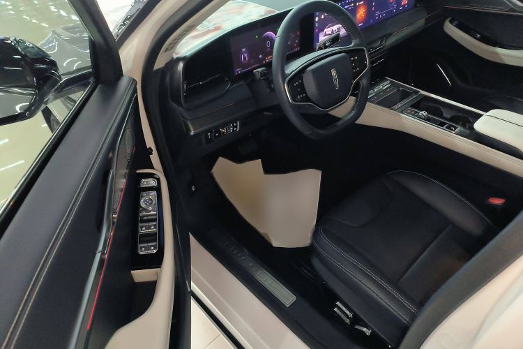 Used Lincoln Z 2022 iKoo Deluxe Edition Interior 3