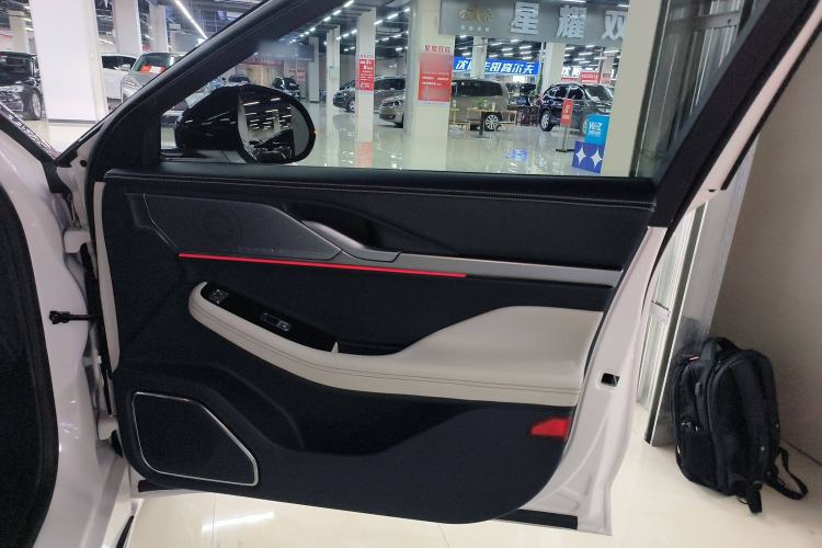 Used Lincoln Z 2022 iKoo Deluxe Edition Interior 5