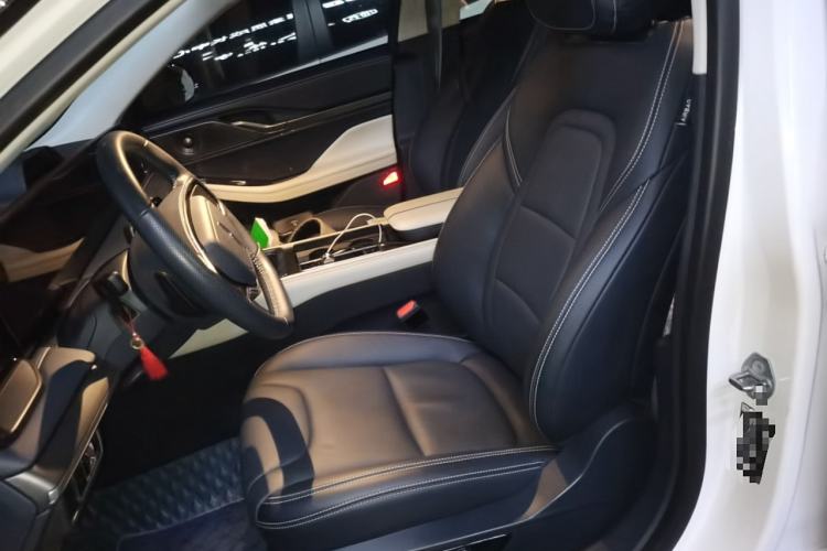 Used Lincoln Z 2022 iKoo Luxury Edition Left Front Seat