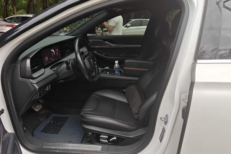 Used Lincoln Z 2022 Revised Version II iCool Luxury Edition Left Front Seat