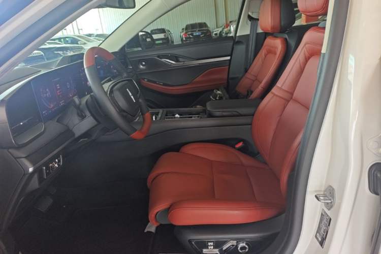 Used Lincoln Z 2022 iEnjoy Prestige Edition Left Front Seat
